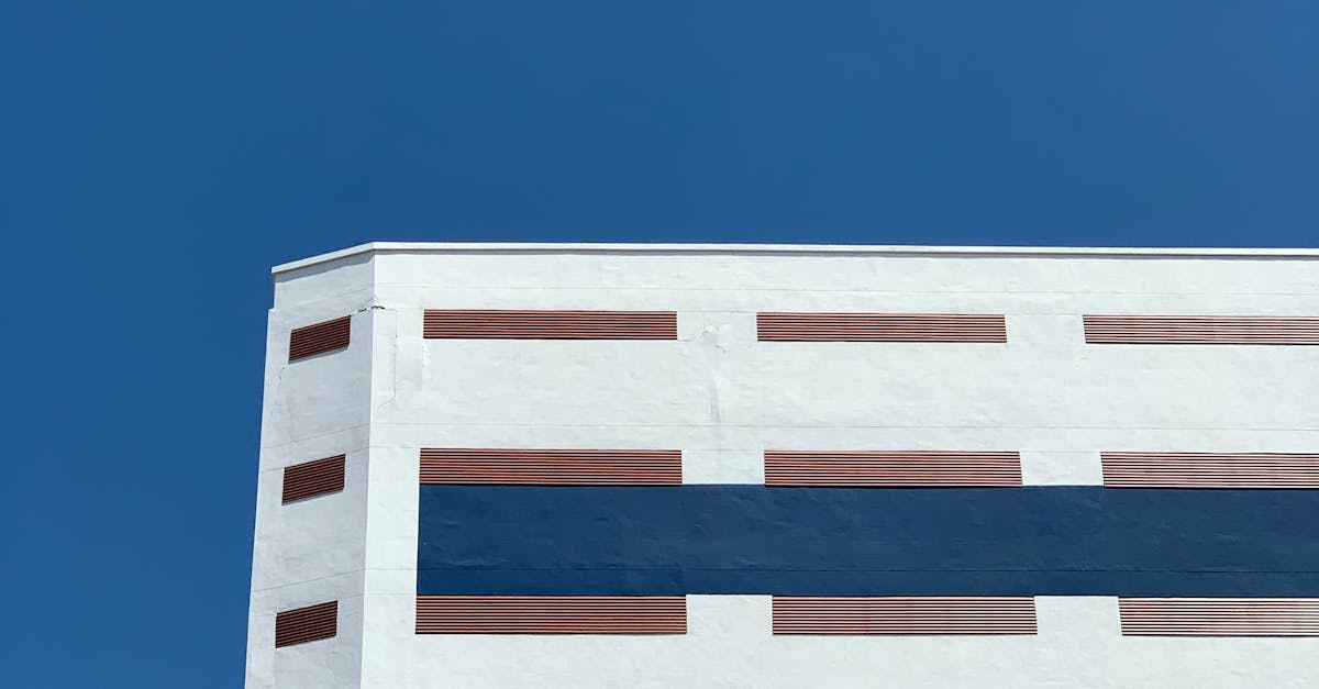 What does it mean to sublease a commercial space?